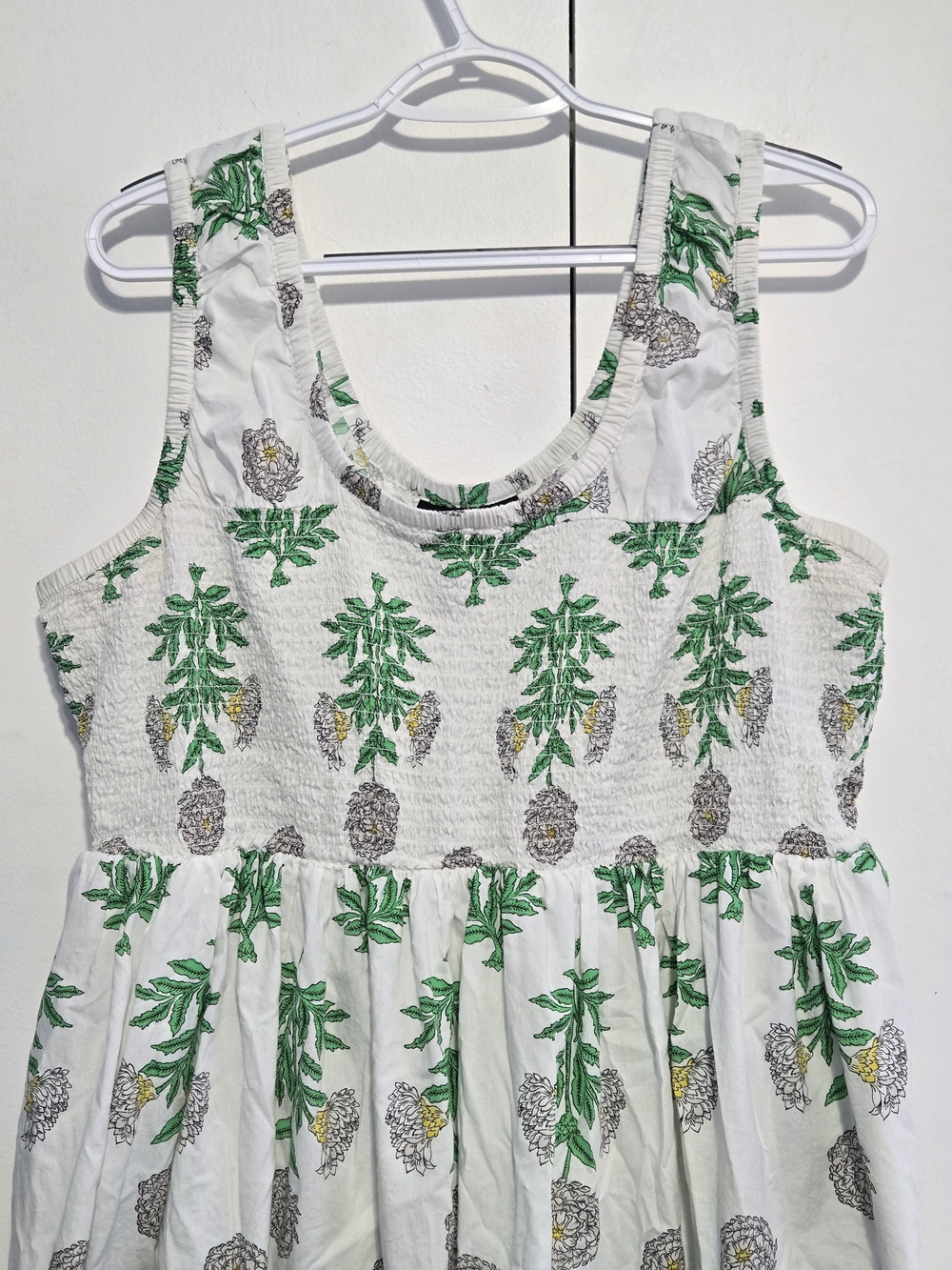 Lane Bryant Floral Smocked Maxi Dress 18/20 White Green Cotton Summer Plus Size - Picture 3 of 6